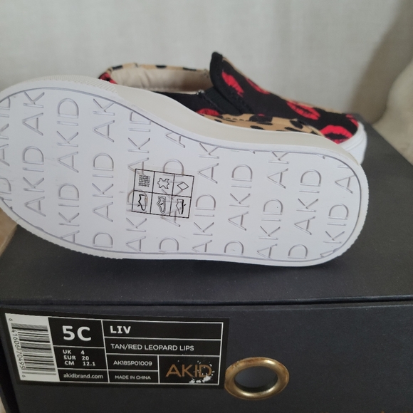 AKID Brand Girls Sneakers - Picture 3 of 3